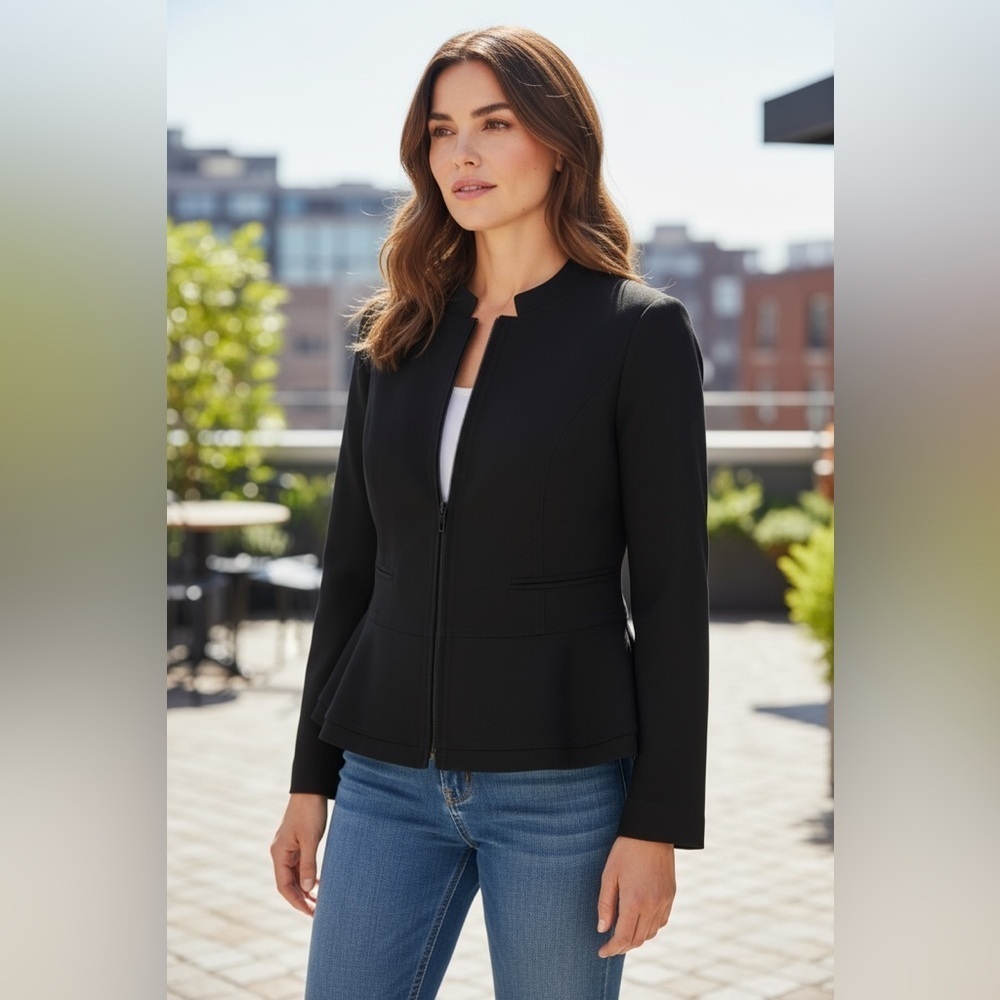 Roz & Ali Short Zip Up Blazer